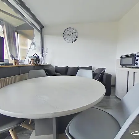 Studio 503, Hohneck * 라브레세