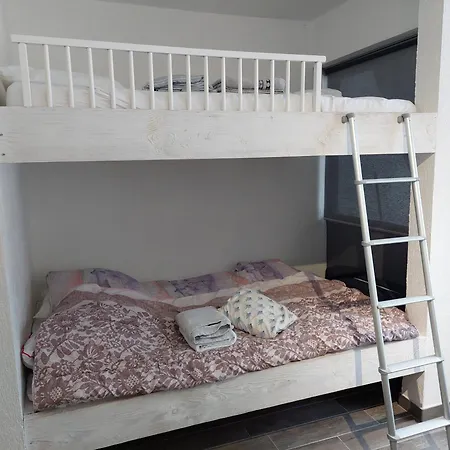 Studio 503, Hohneck 라브레세